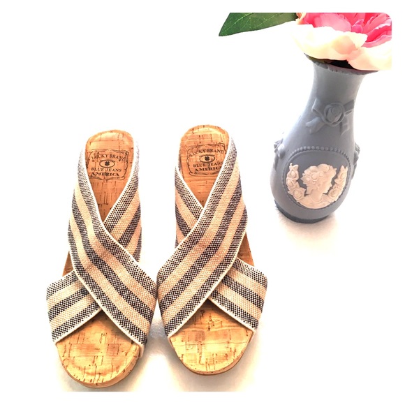 Lucky Brand Miller Striped Wedge Heels Shoes - Picture 4 of 7